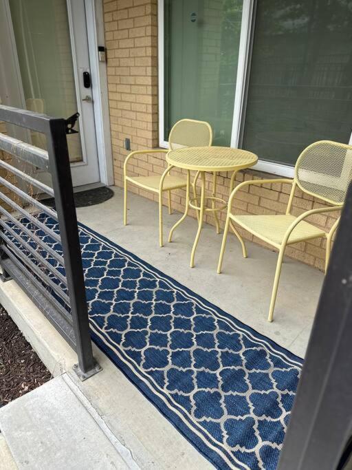 Beautiful Riverwalk Apt With Full Amenities, King Bed & Free Parking San Antonio Luaran gambar